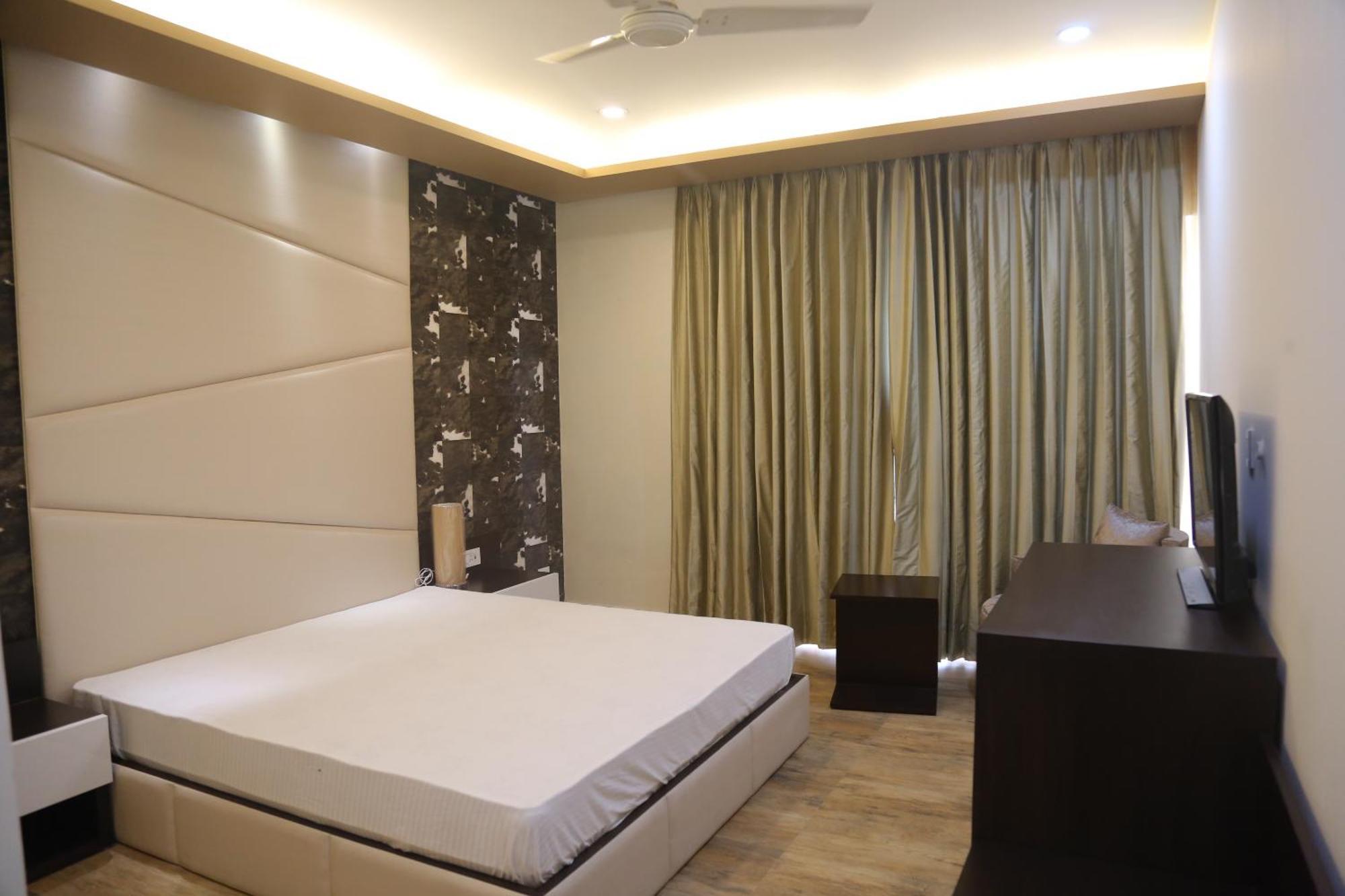 Hardy'S World Hotel Ludhiana Buitenkant foto